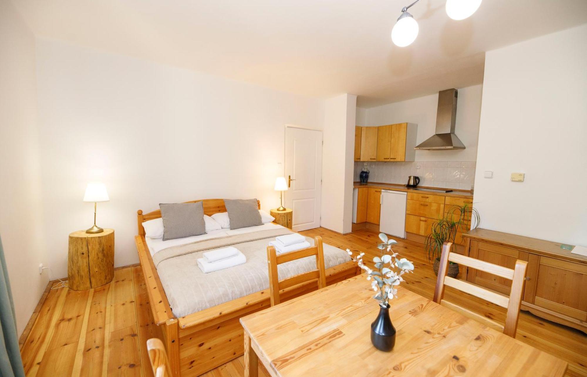 Dvur Pecinov 4* Benesov (Central Bohemian)